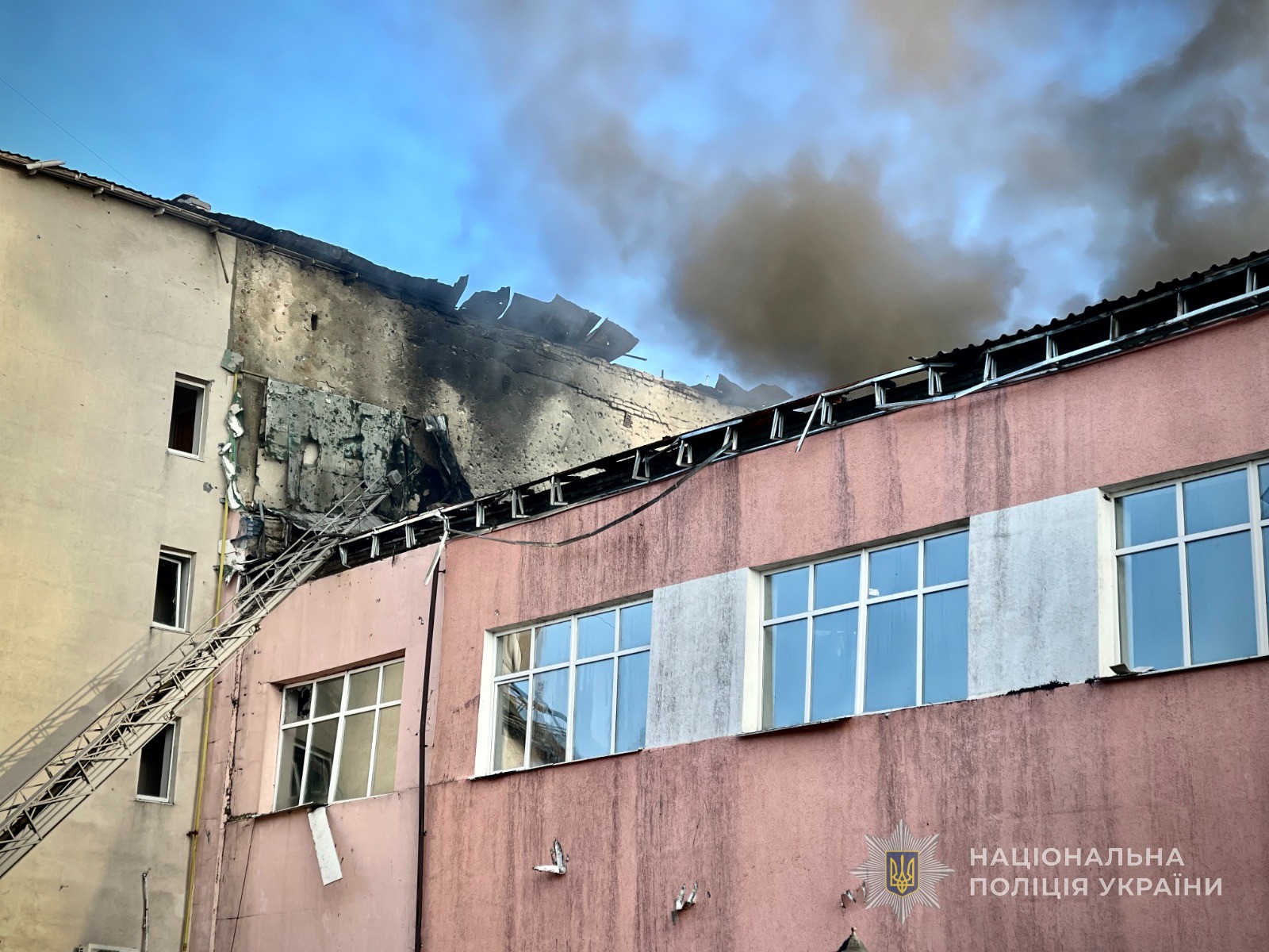 Троє поранених внаслідок ворожих обстрілів Сумщини: поліцейські документують злочини рф