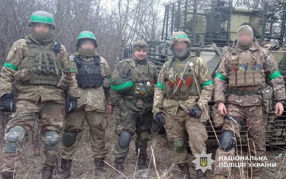 Сергій з побратимами