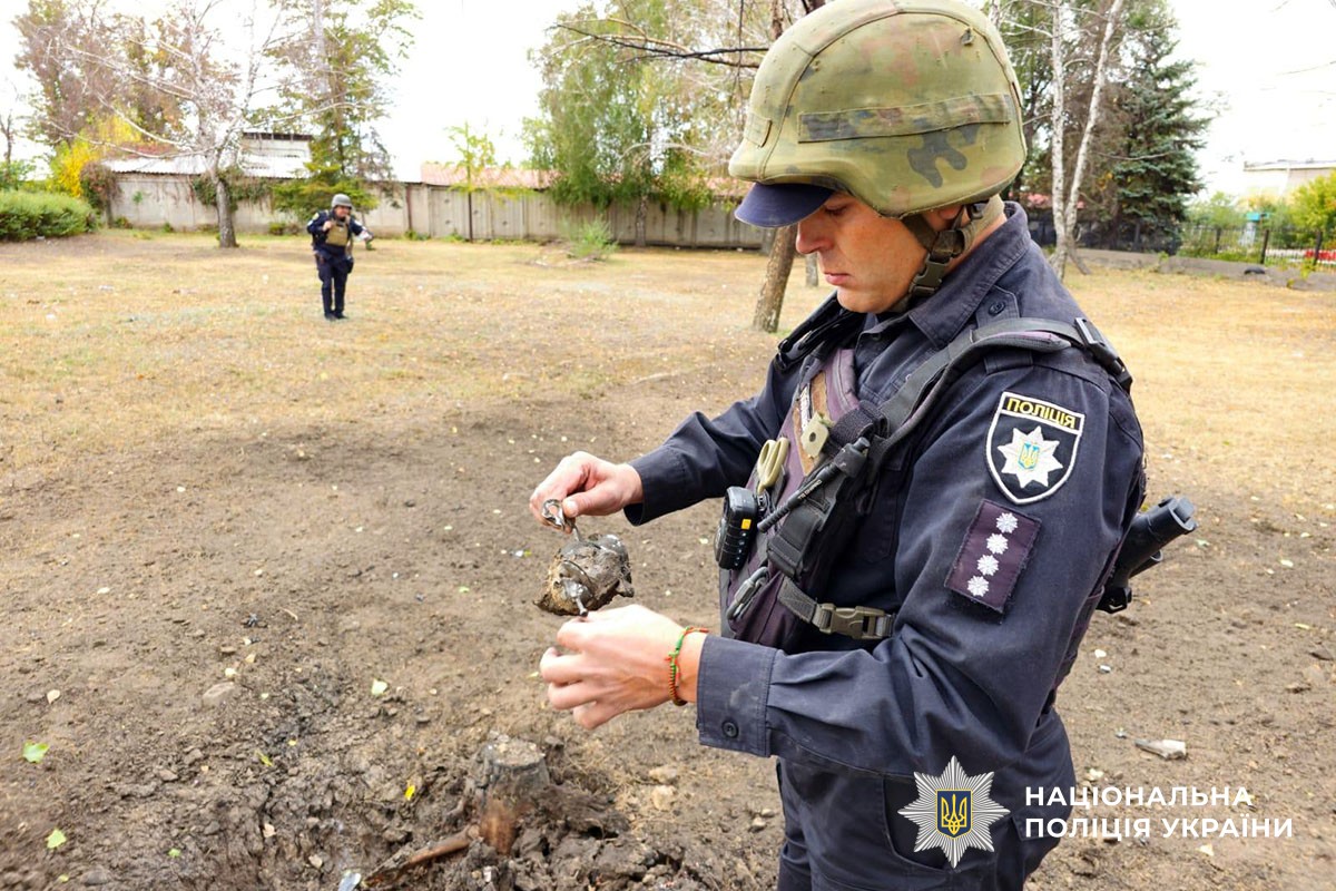 Поліцейський знайшов уламок вибухового пристрою