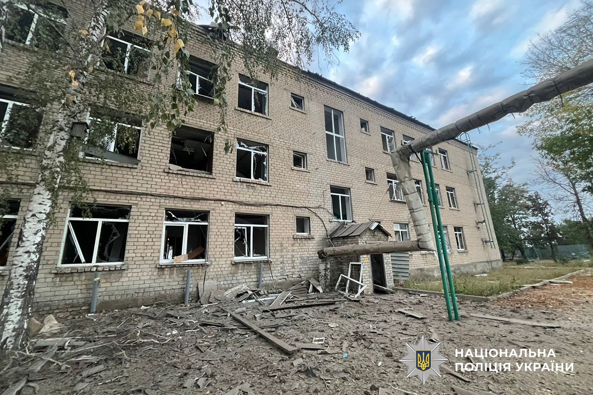 Будівля без вікон