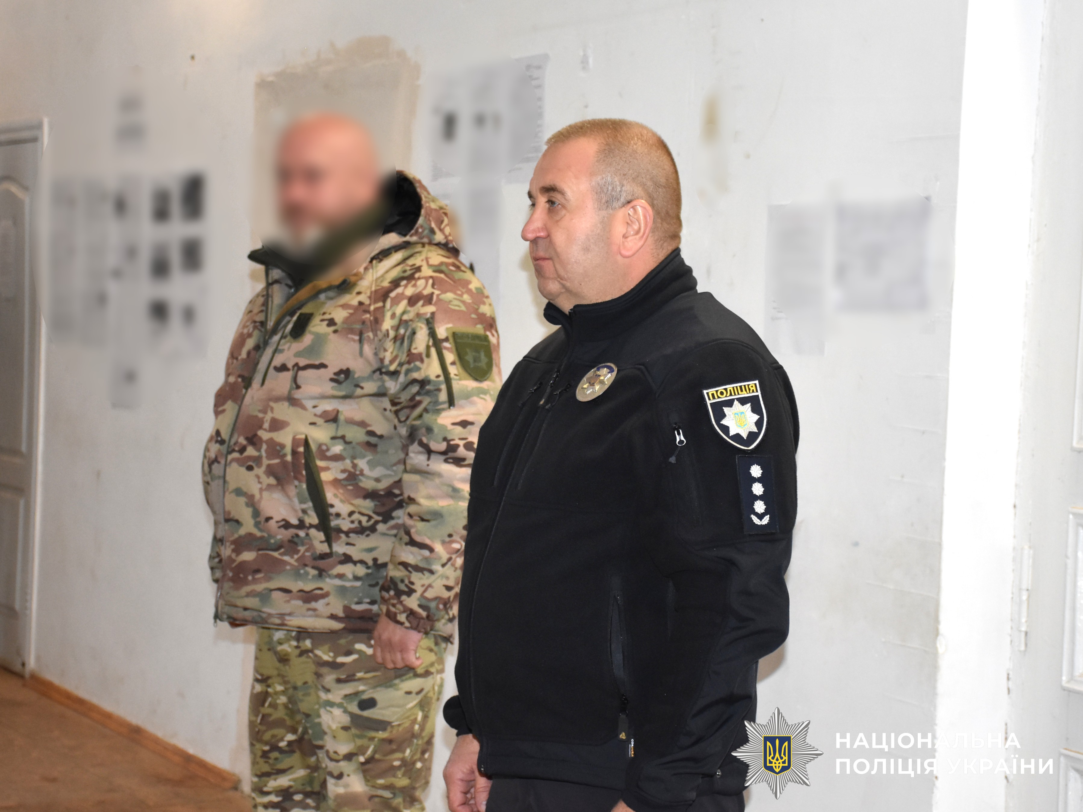 керівник поліції області та командир підрозділу