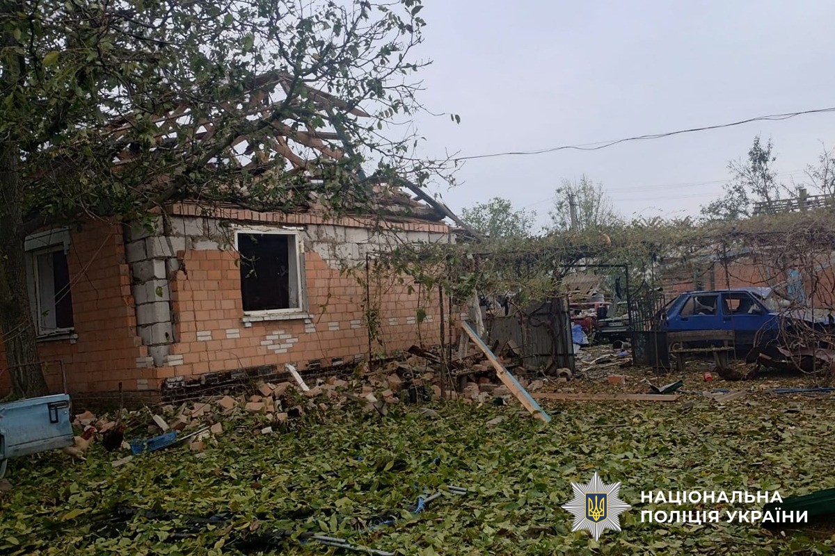 Пошкоджені внаслідок обстрілу рф будинки
