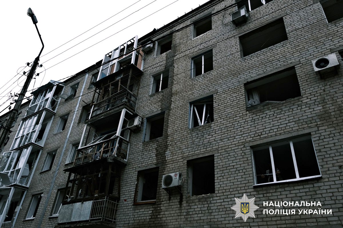 Багатоповерхівка без вікон