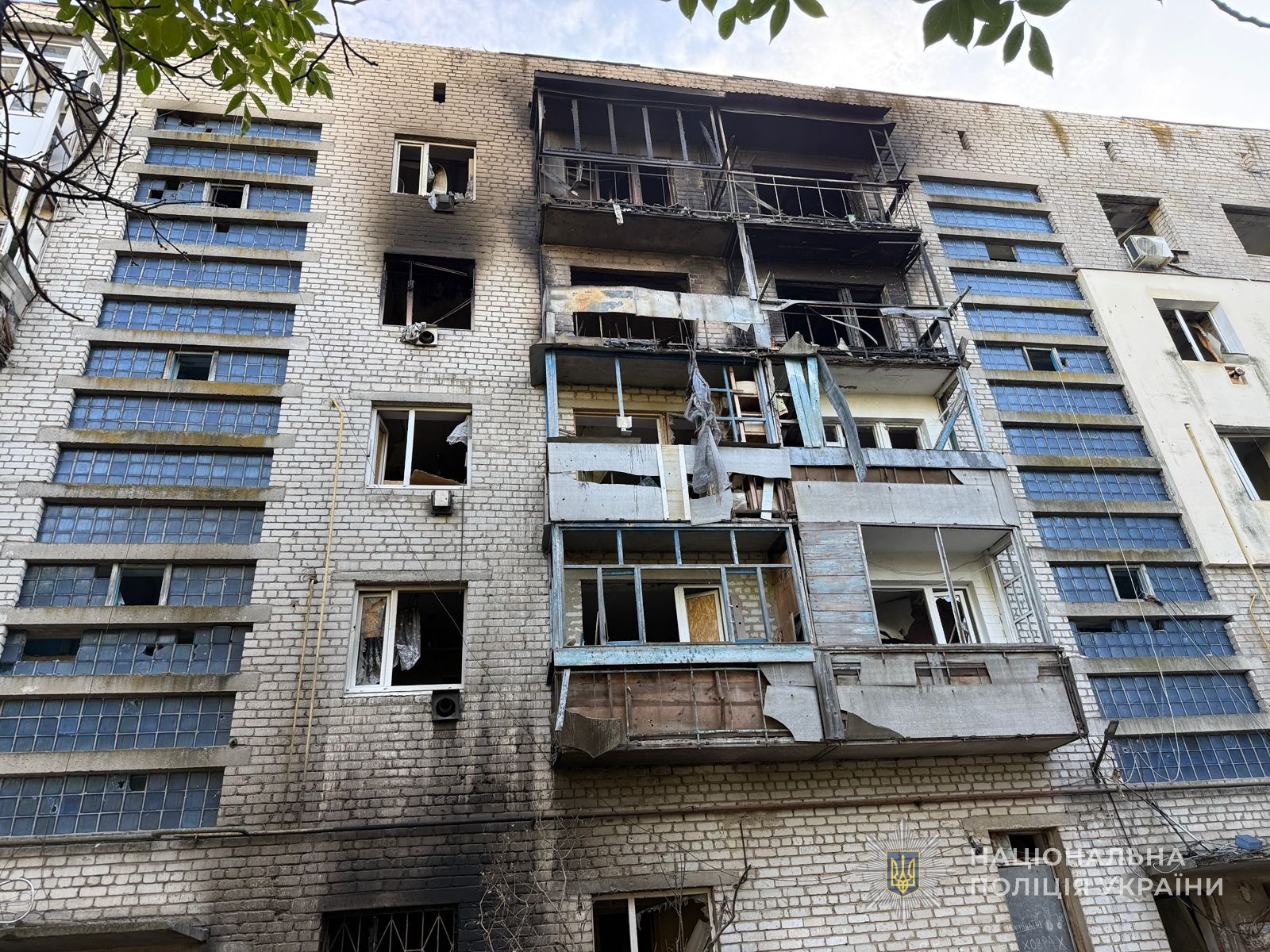 Наслідки ворожих обстрілів.