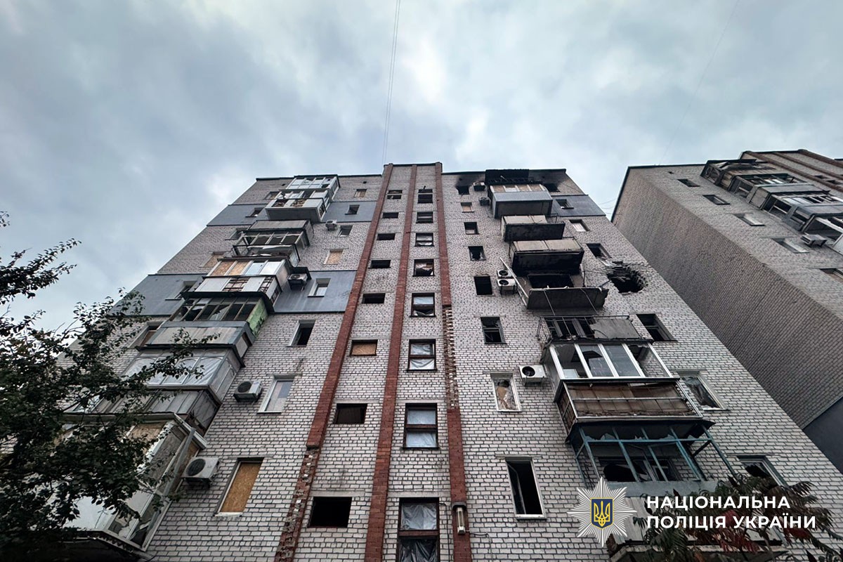 Багатоповерхівка без вікон