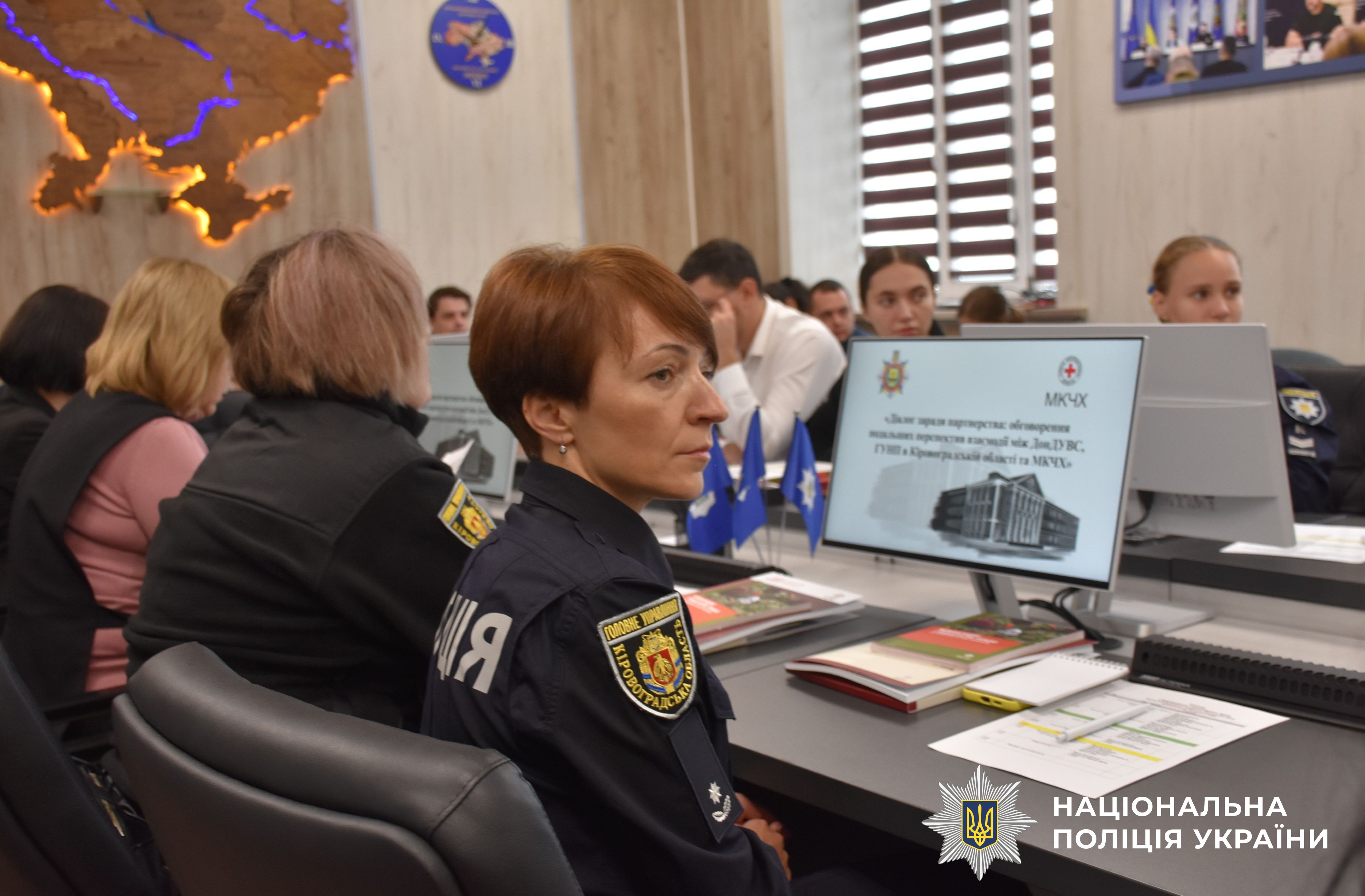 учасники тренінгу, який провели представники МКЧХ