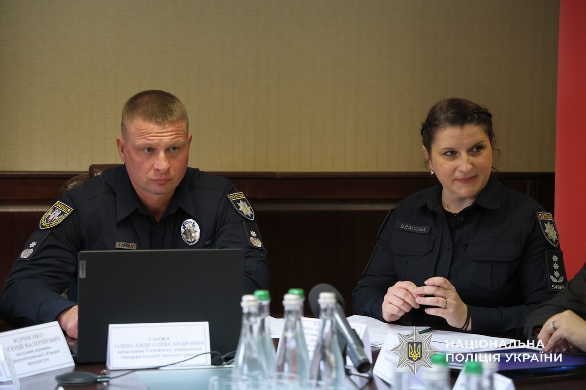 Начальник ГУНП в Дніпропетровській області Олександр Ганжа подякував усім, хто долучився до відкриття «зеленої кімнати»,