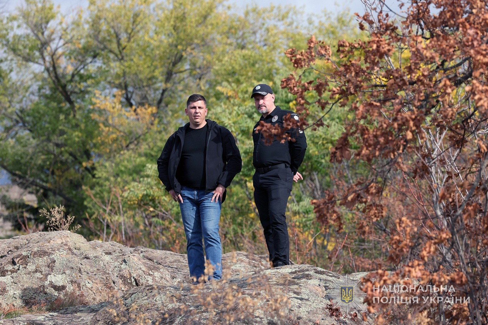 Очільник поліції Запоріжжя Артем Кисько та представник "Координаційного центру допомоги Запорізької області" Дмитро Сірий.