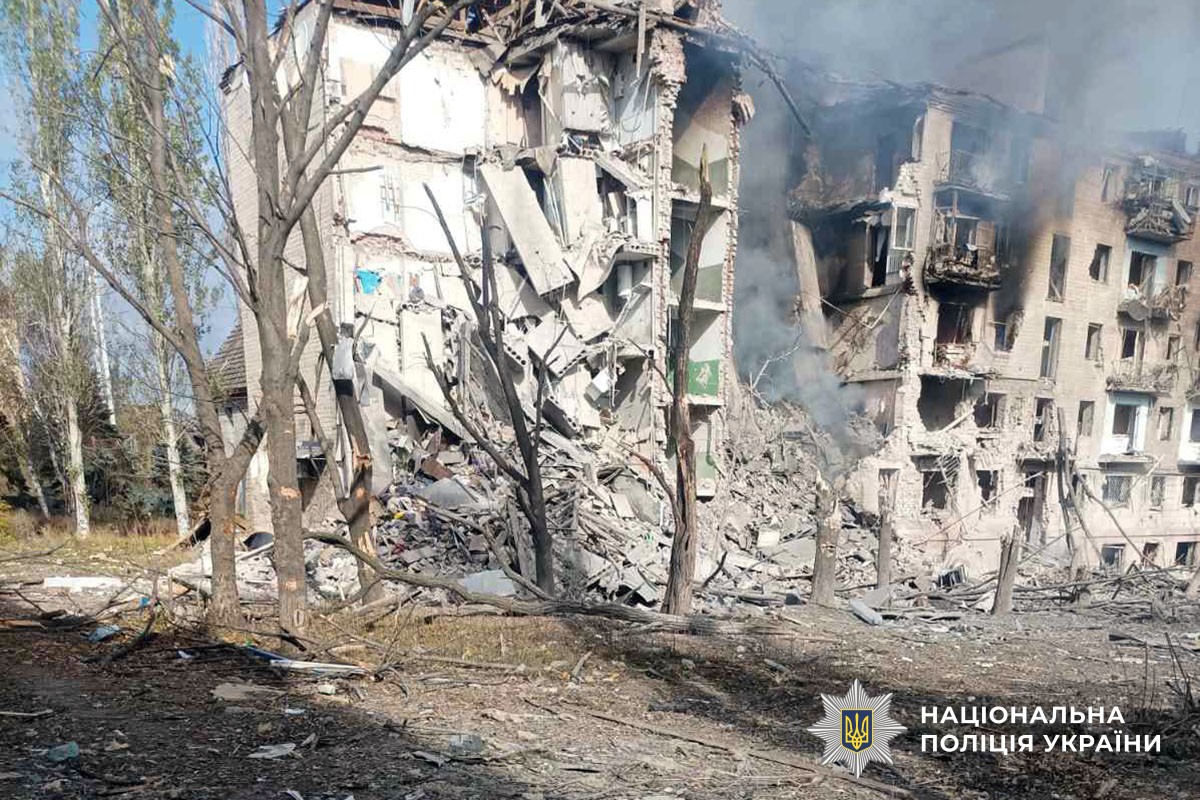 Зруйнована багатоповерхівка