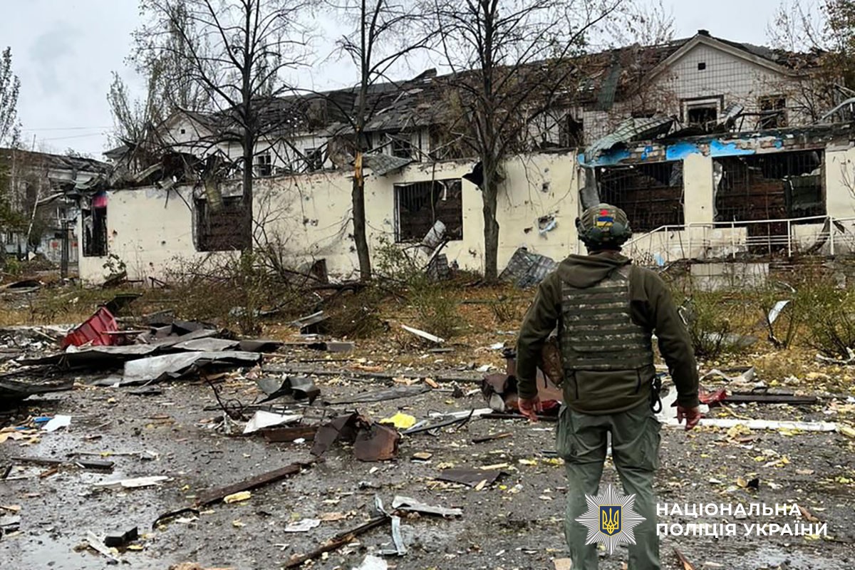 Зруйнований будинок