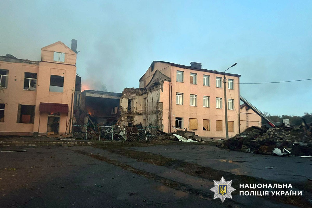 Зруйнована будівля