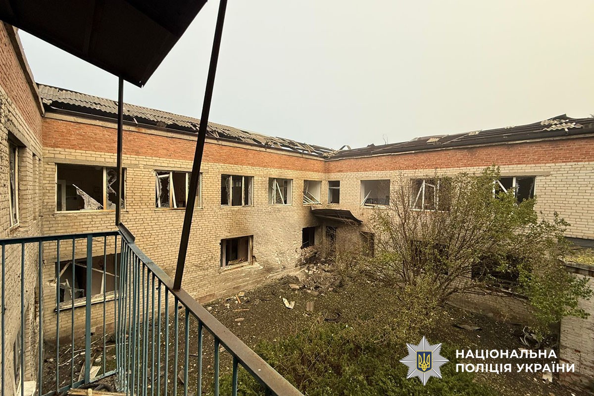 Зруйнована будівля