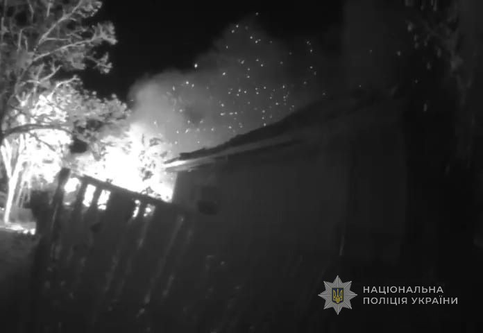 Пожежа, яка спалахнула коли прилетів  ворожий безпілотний літальний апарат