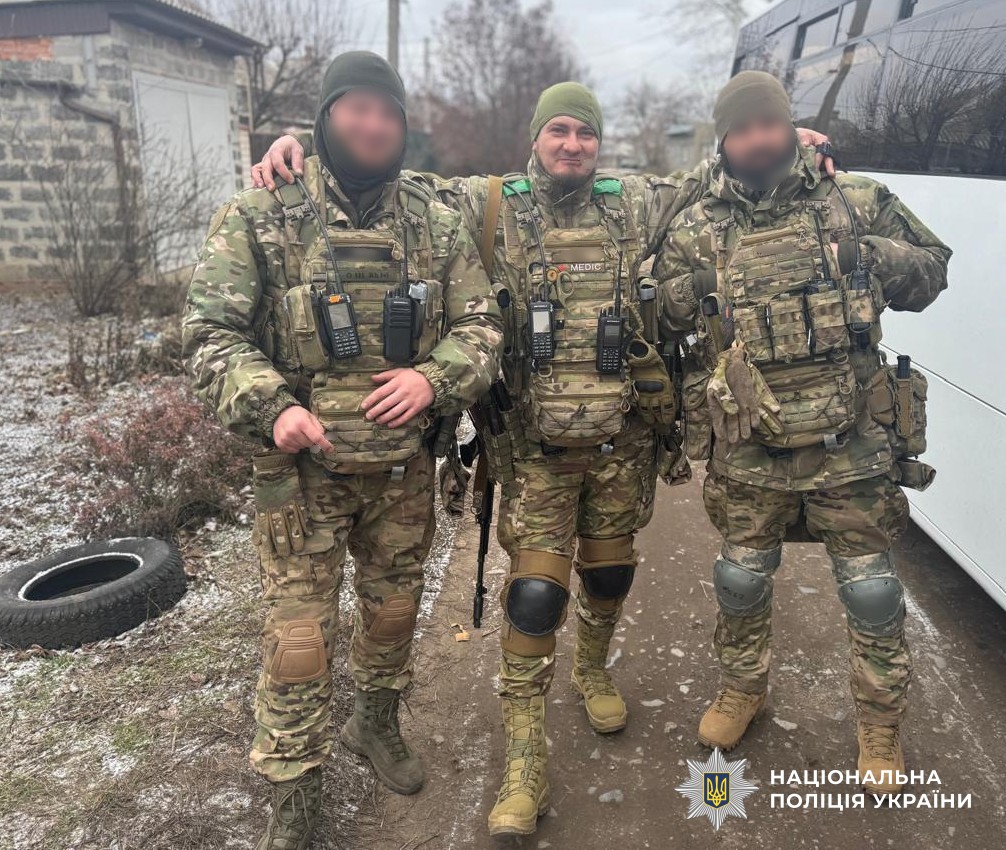 Артем Бабенко з побратимами