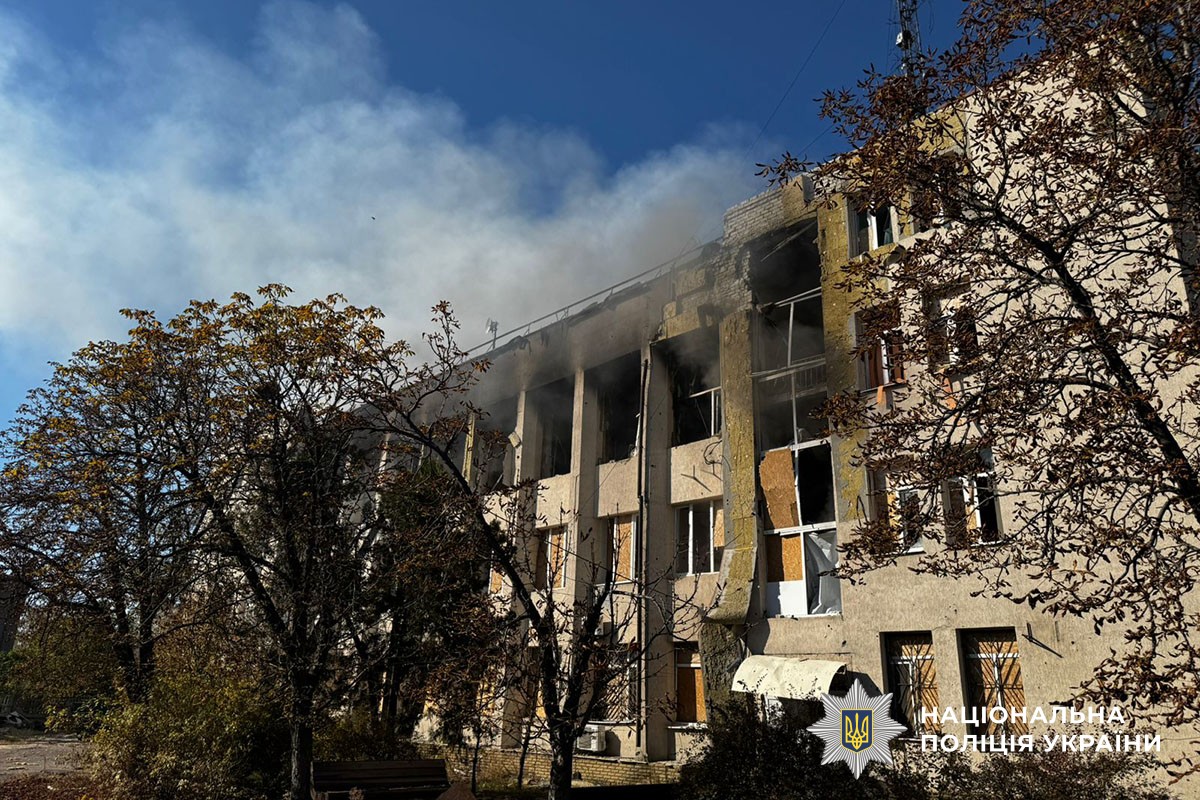 Зруйнована будівля