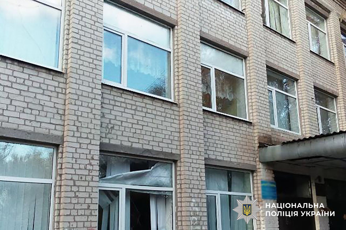 Будівля без вікон