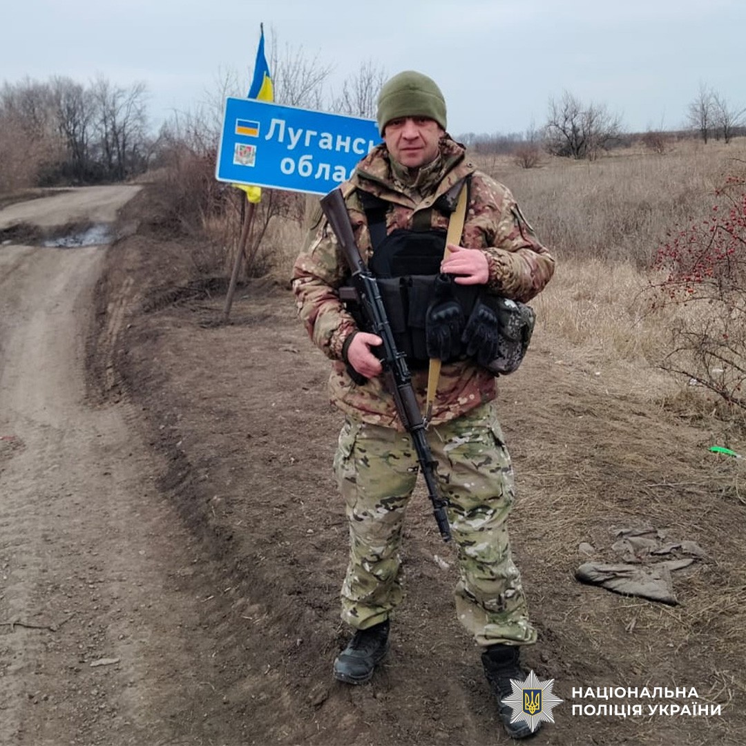 поліцейський взяв участь в марафоні з бігу