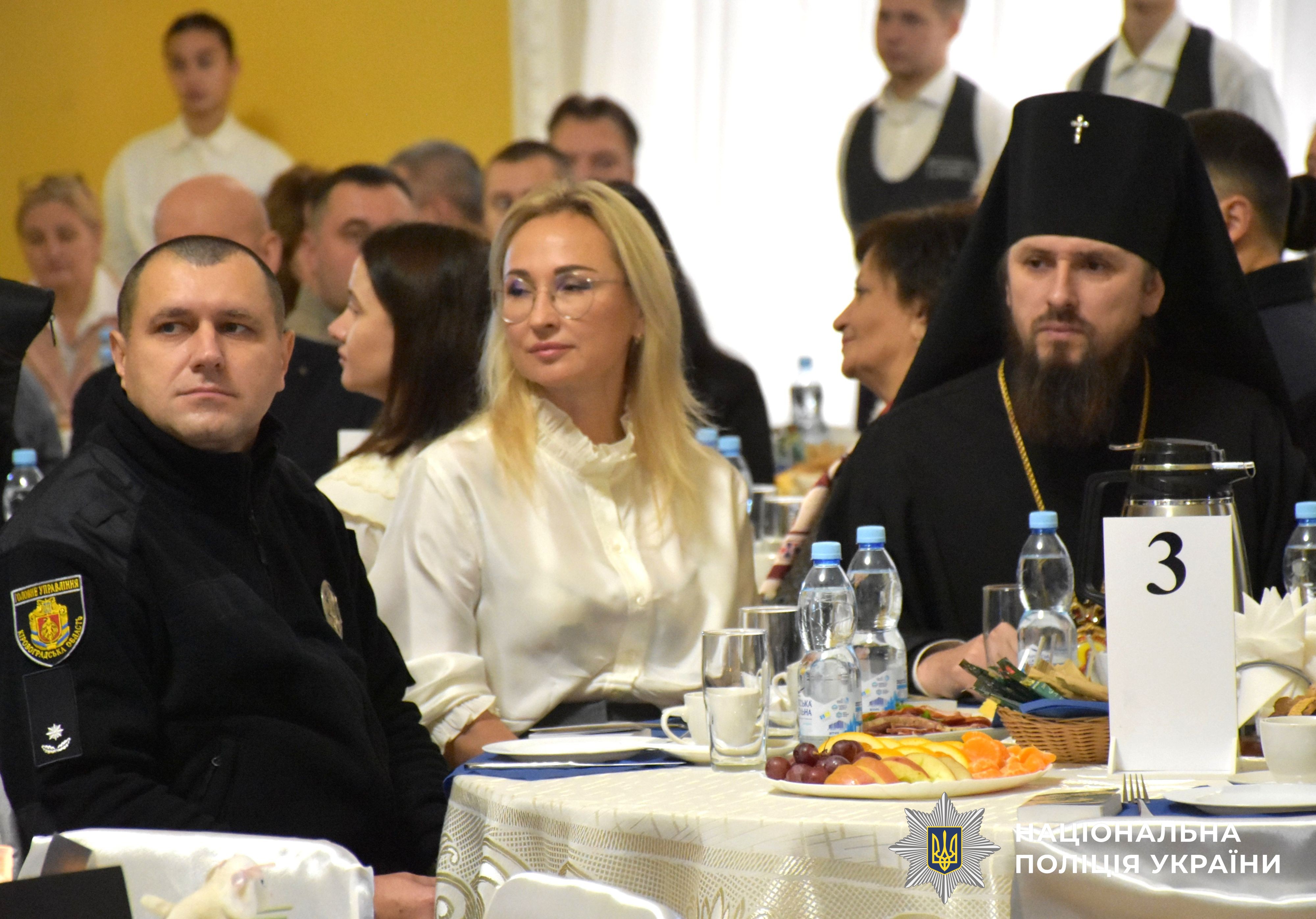 учасники молитовного сніданку