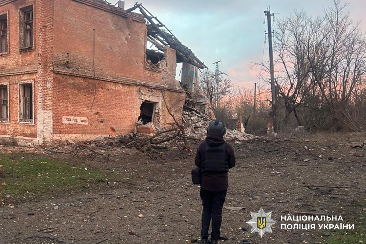 Зруйнований будинок