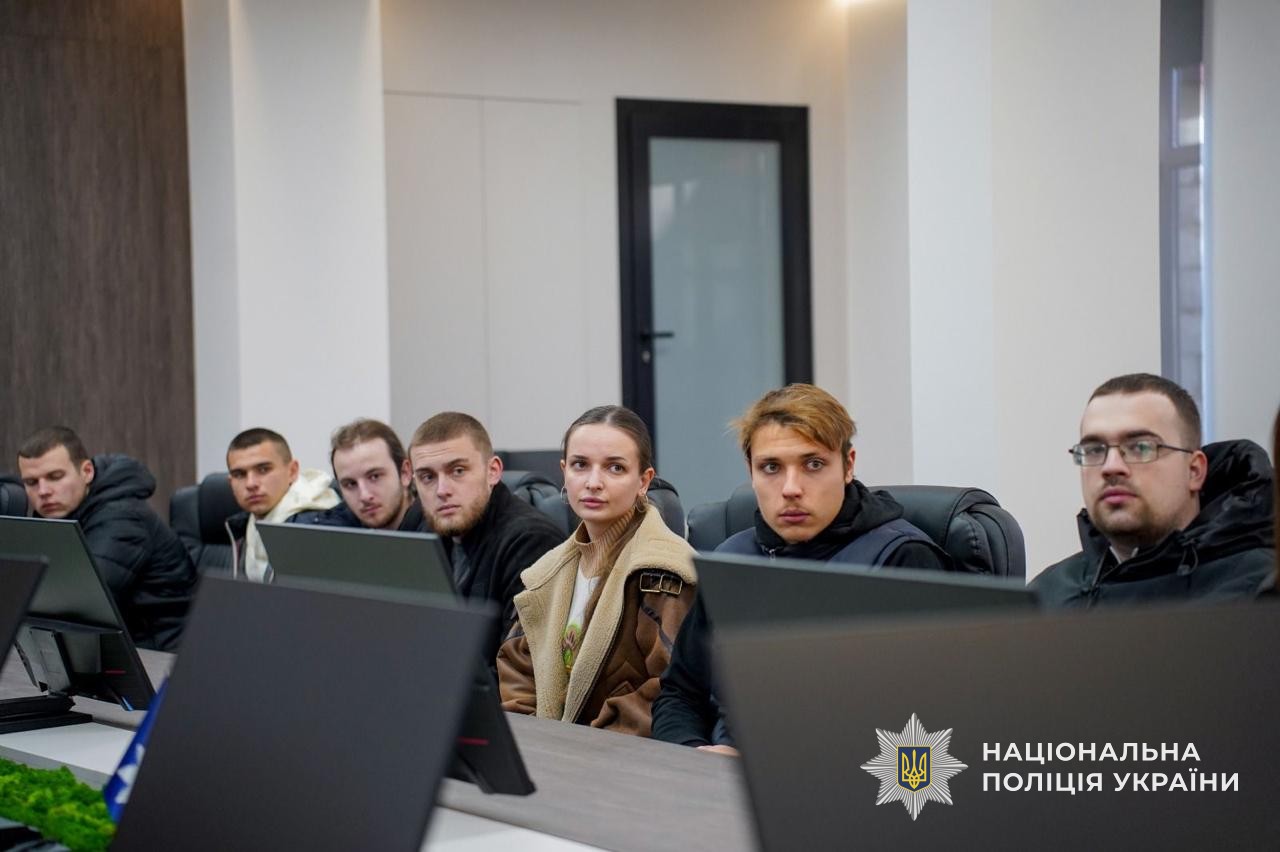 Студенти УжНУ на зустрічі з керівництвом ГУНП в Закарпатській області