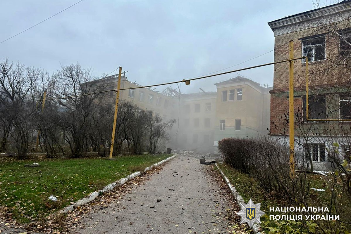 Зруйнована будівля