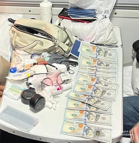 На Львівщині правоохоронці затримали провідників потяга міжнародного сполучення, підозрюваних у незаконному переправленні військовозобов’язаних через кордон