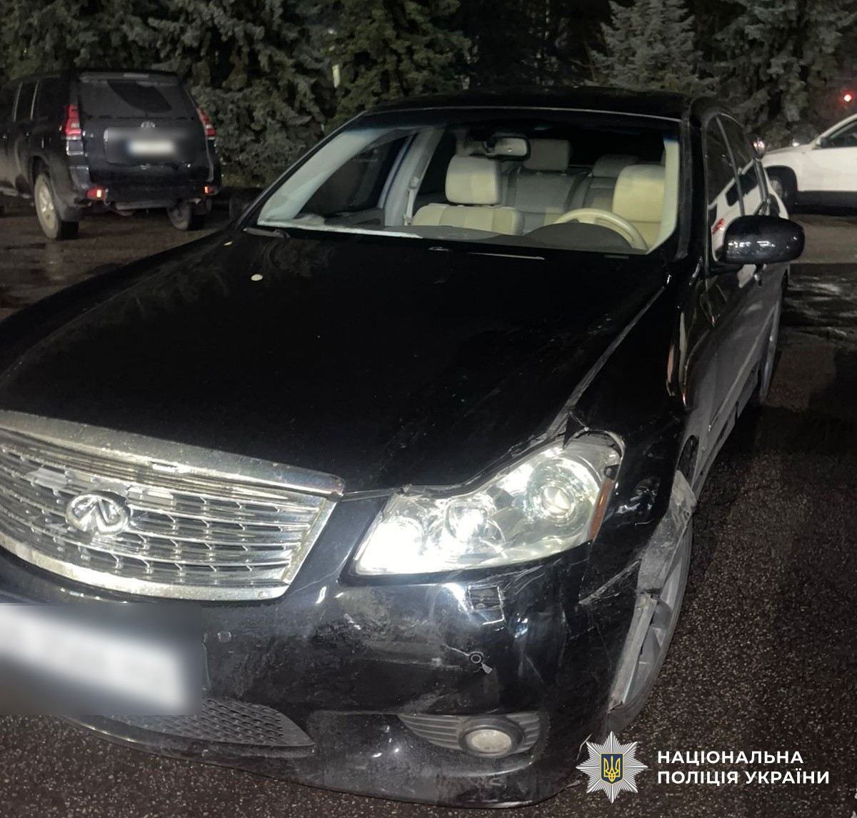 пошкоджений автомобіль