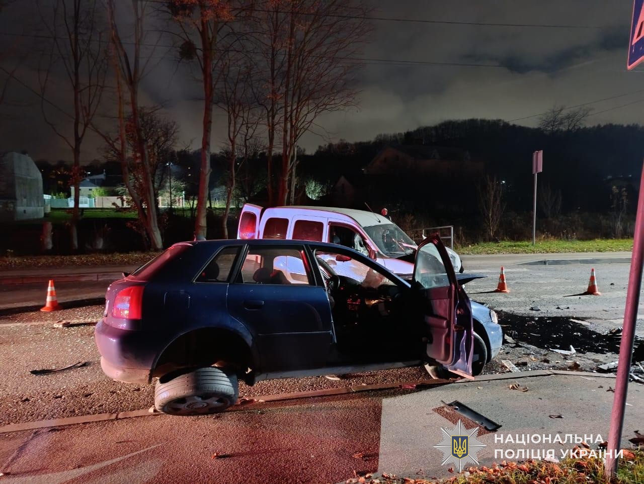 Троє травмованих внаслідок автозіткнення у Львові – поліцейські встановлюють обставини події