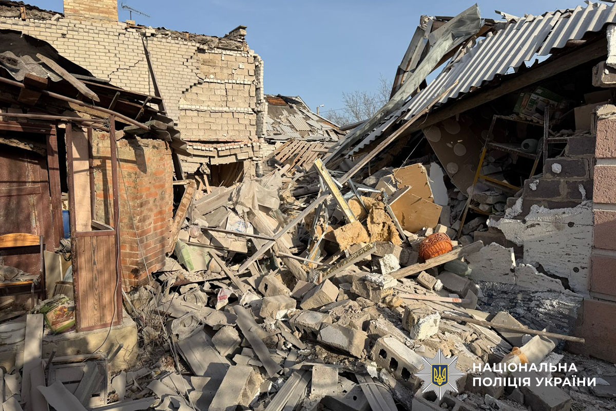 Зруйнований будинок