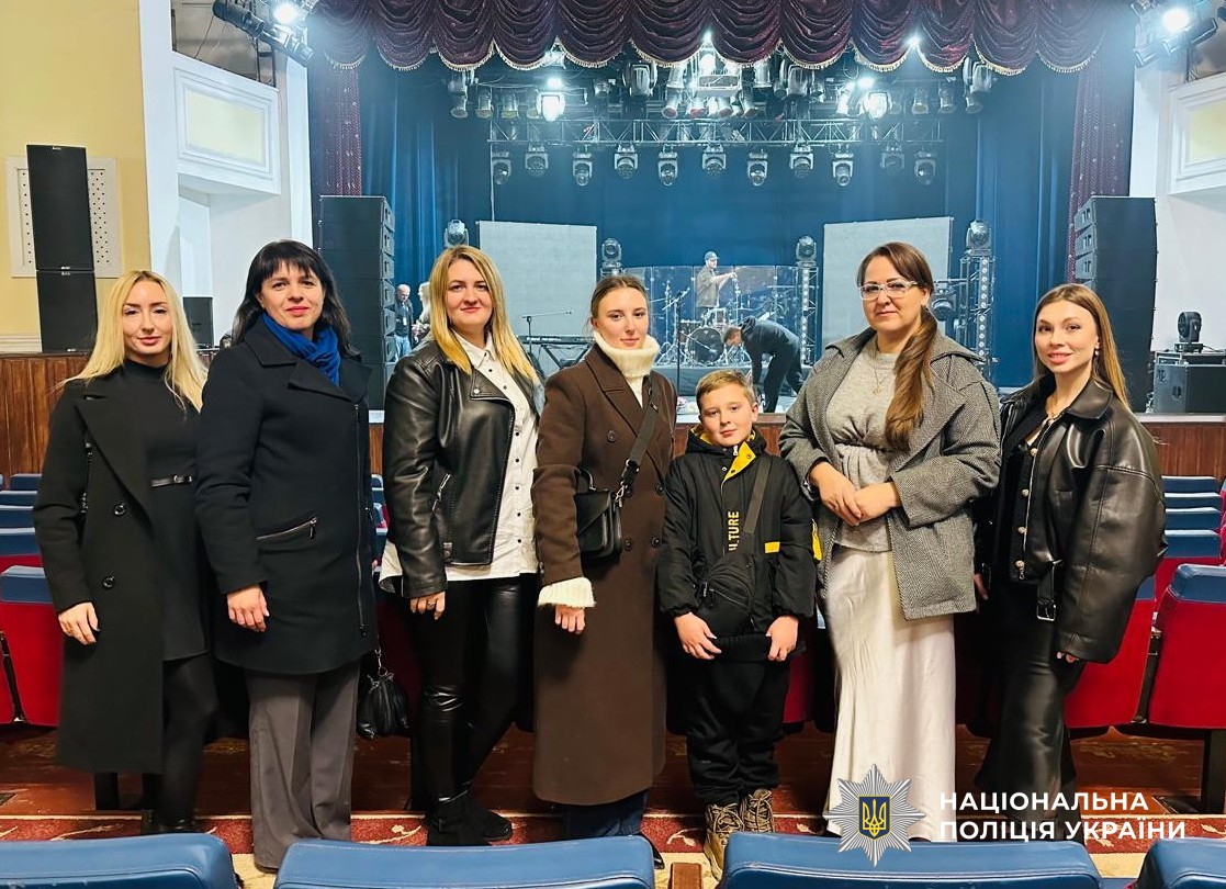 родини захисників на заході