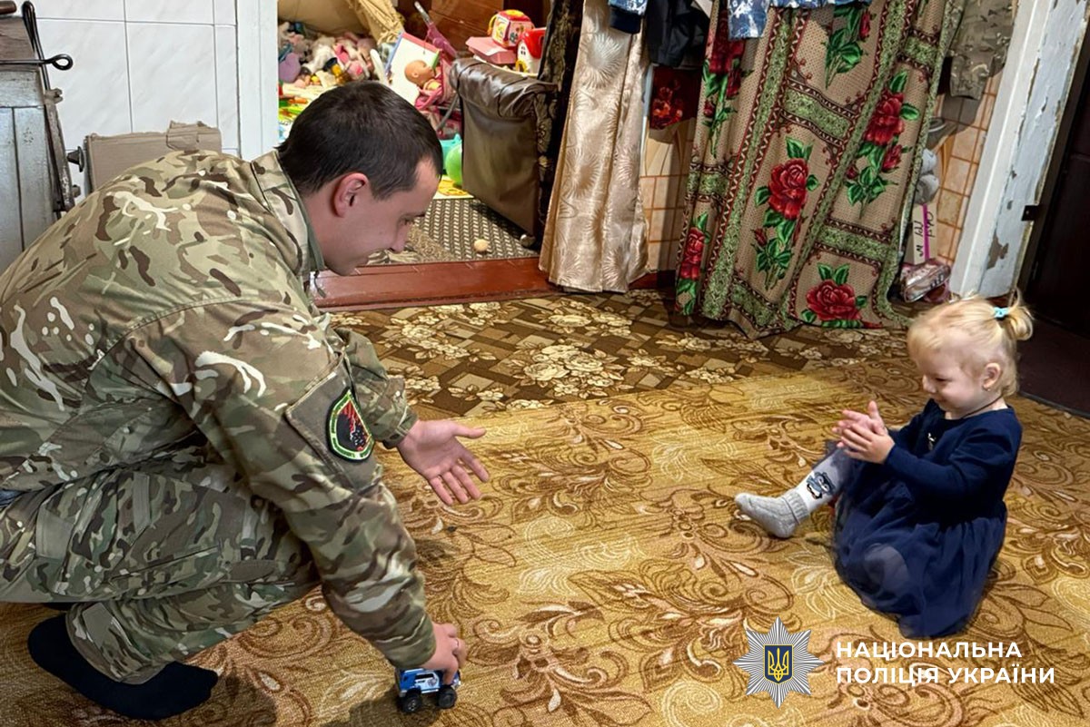 Поліцейські Донеччини підтримали дітей загиблих колег