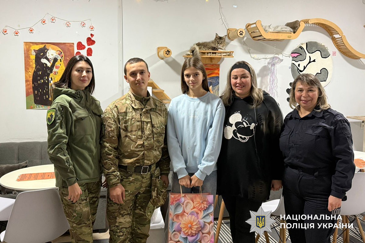 Поліцейські Донеччини підтримали дітей загиблих колег