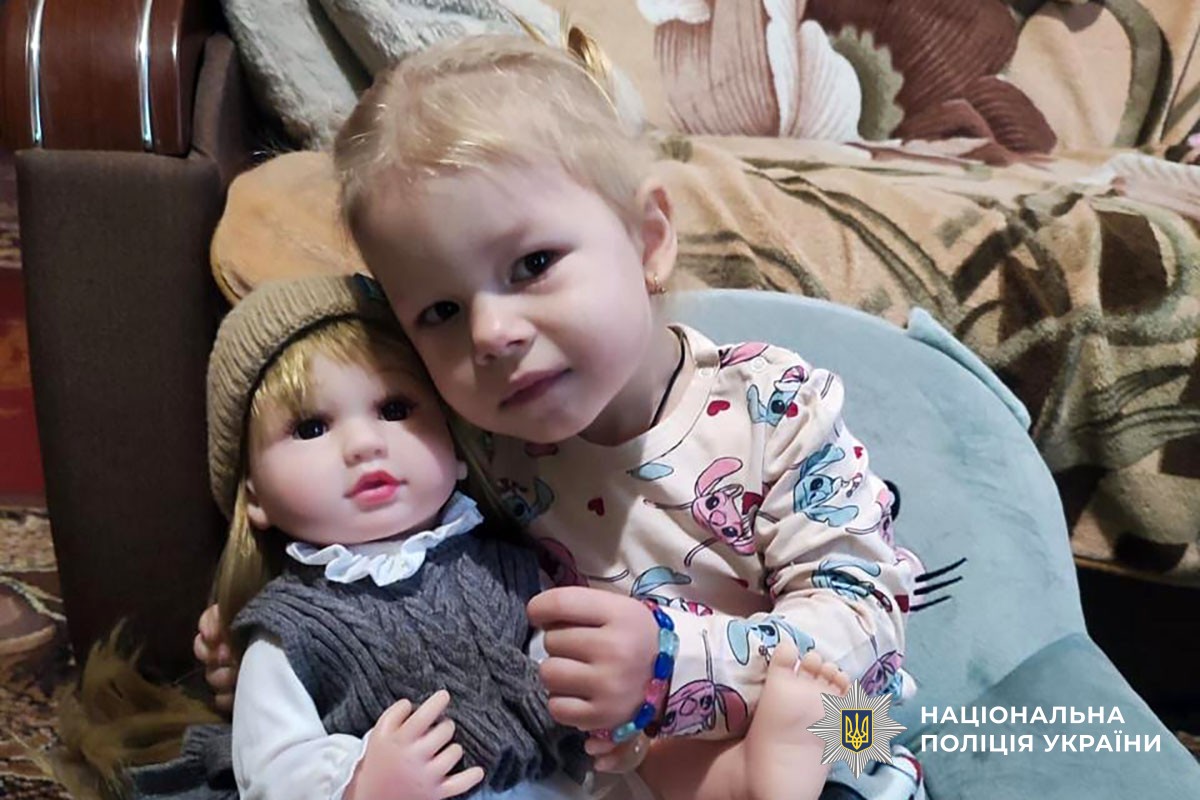 Поліцейські Донеччини підтримали дітей загиблих колег