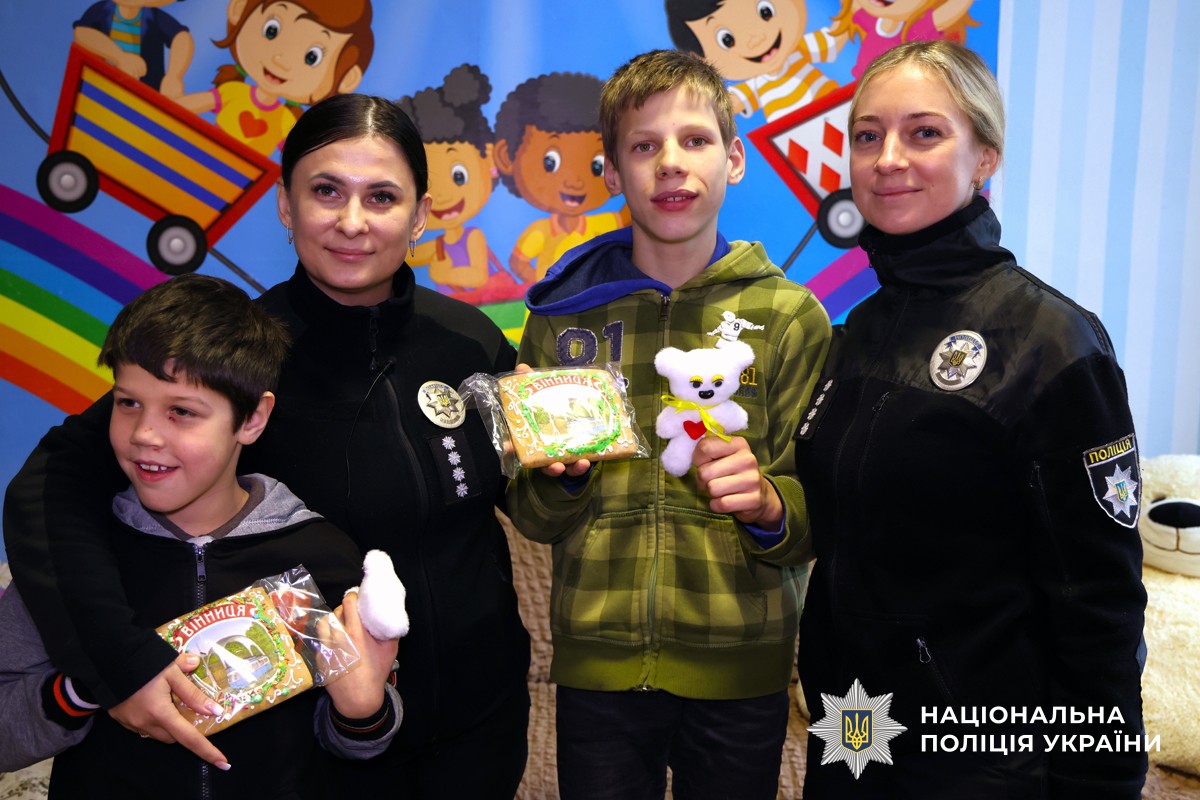 Учні Михайлівської філії реабілітаційного центру отримали подарунки від ровесників з Вінниччини