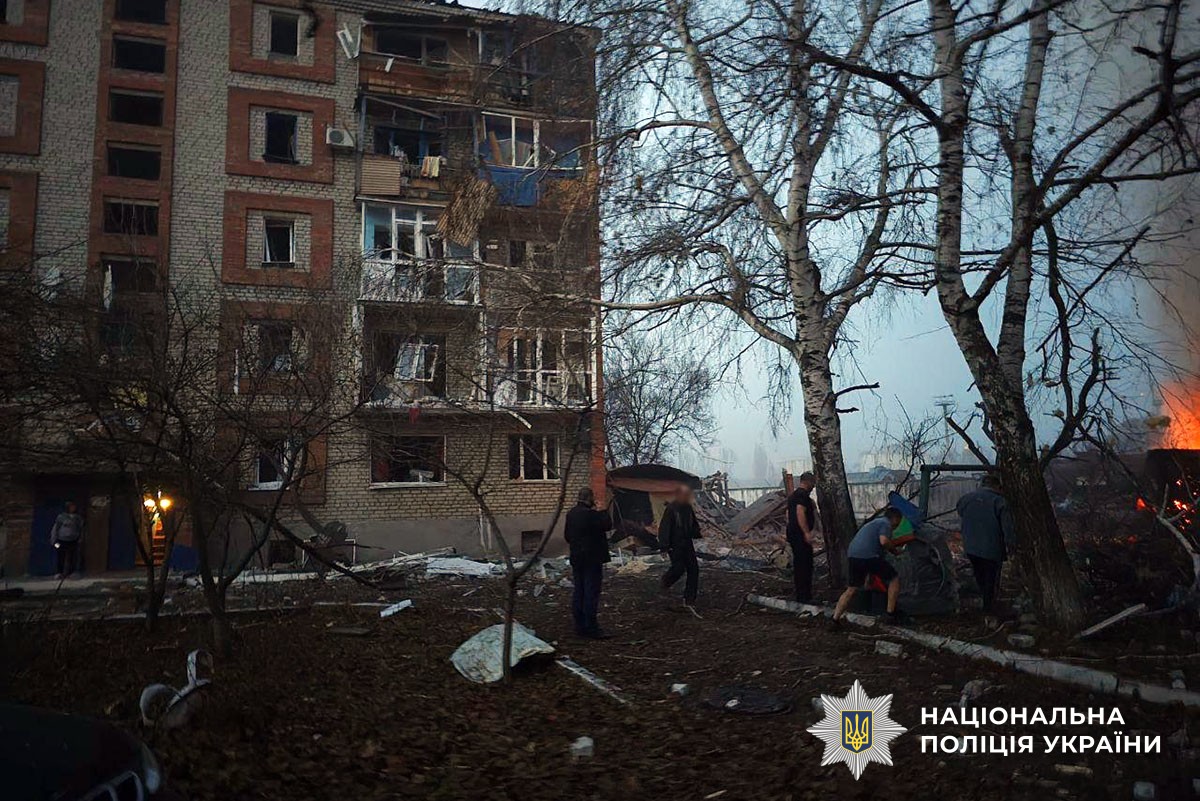 Пошкоджена багатоповерхівка