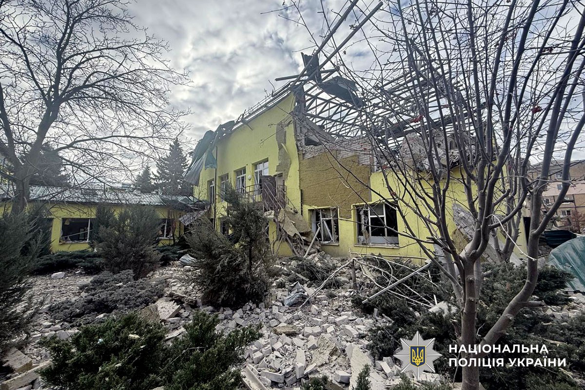 Зруйнована будівля