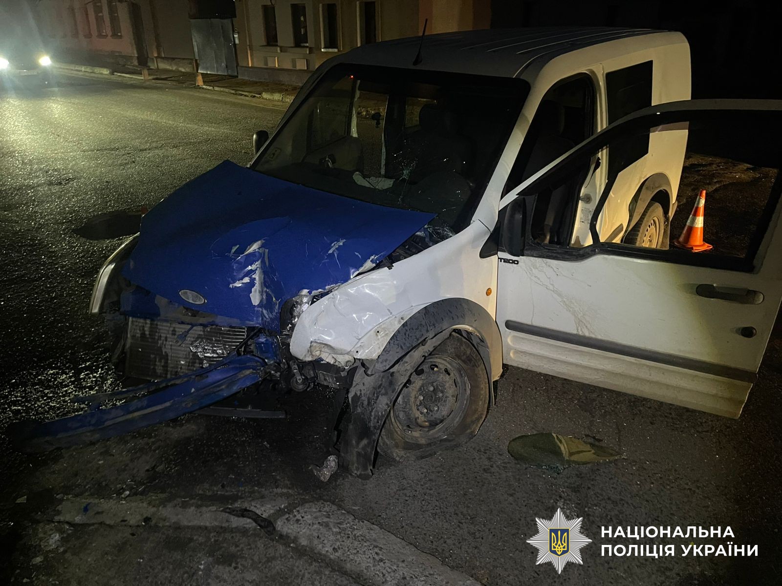 Автомобіль на місці ДТП