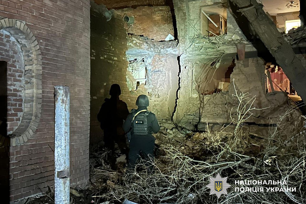 Пошкоджена багатоповерхівка