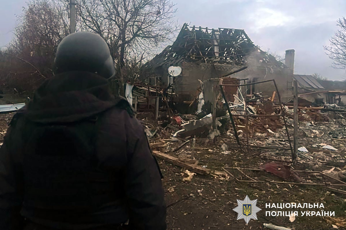 Зруйнований будинок