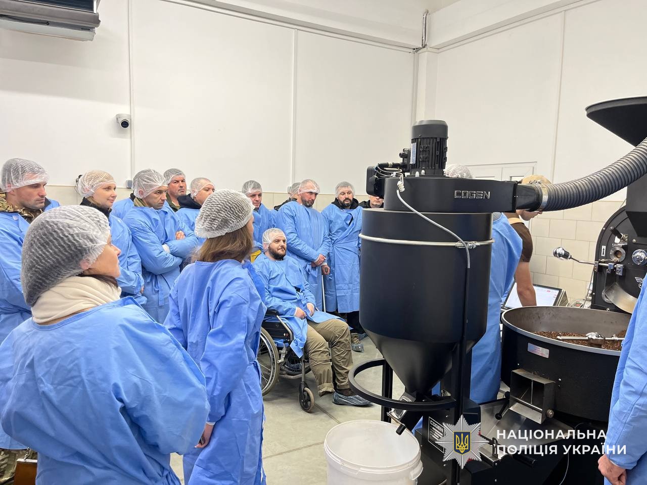 Ветерани на екскурсії у кавовій мануфактурі у Мукачеві