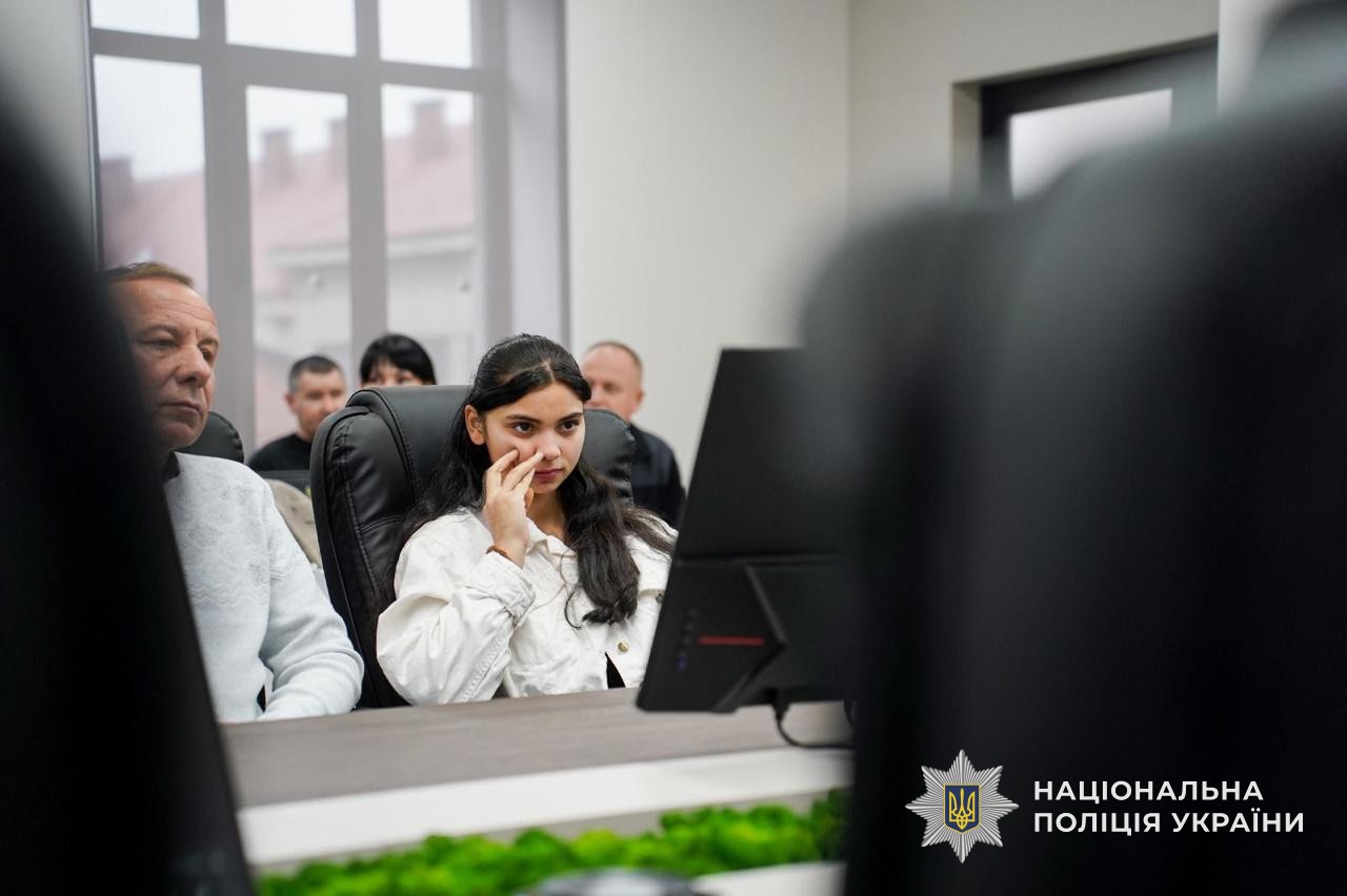 Ізабелла Давід — призерка творчого конкурсу «16 днів — 16 кроків до світу без насильства»