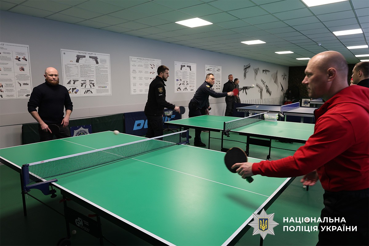 адаптивний спорт - гра в настільний теніс