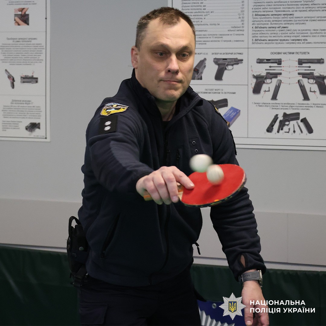 адаптивний спорт - гра в настільний теніс