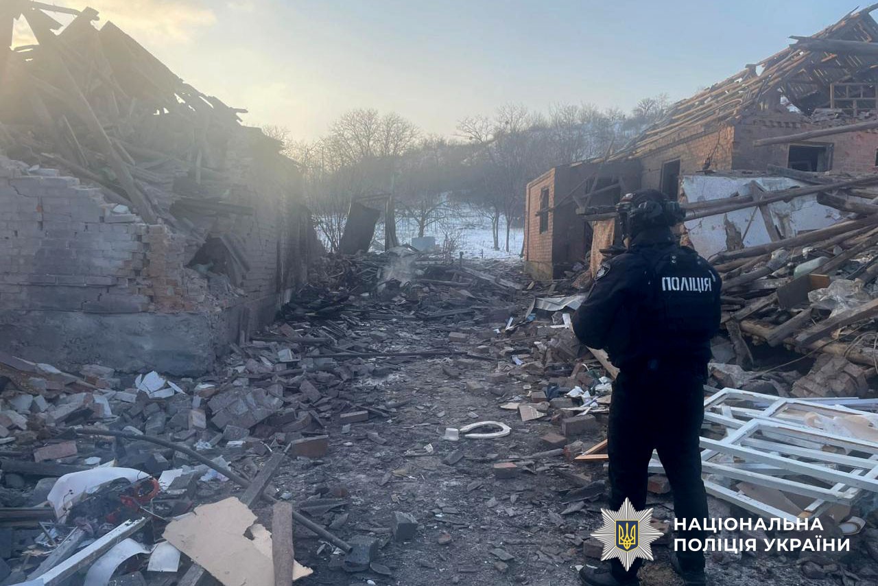 Зруйнований будинок