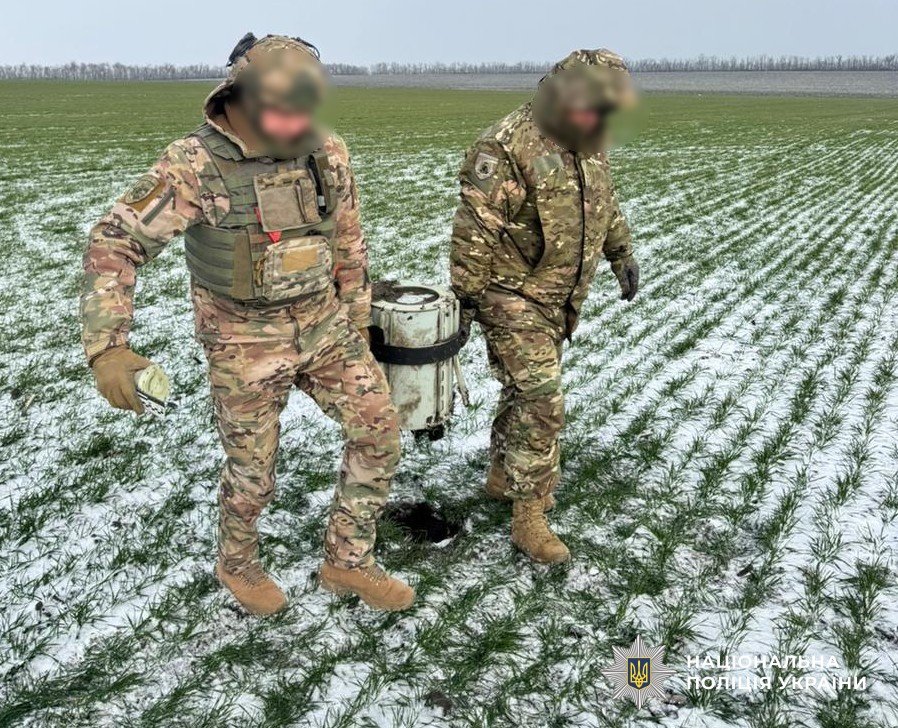 вибухотехніки працюють