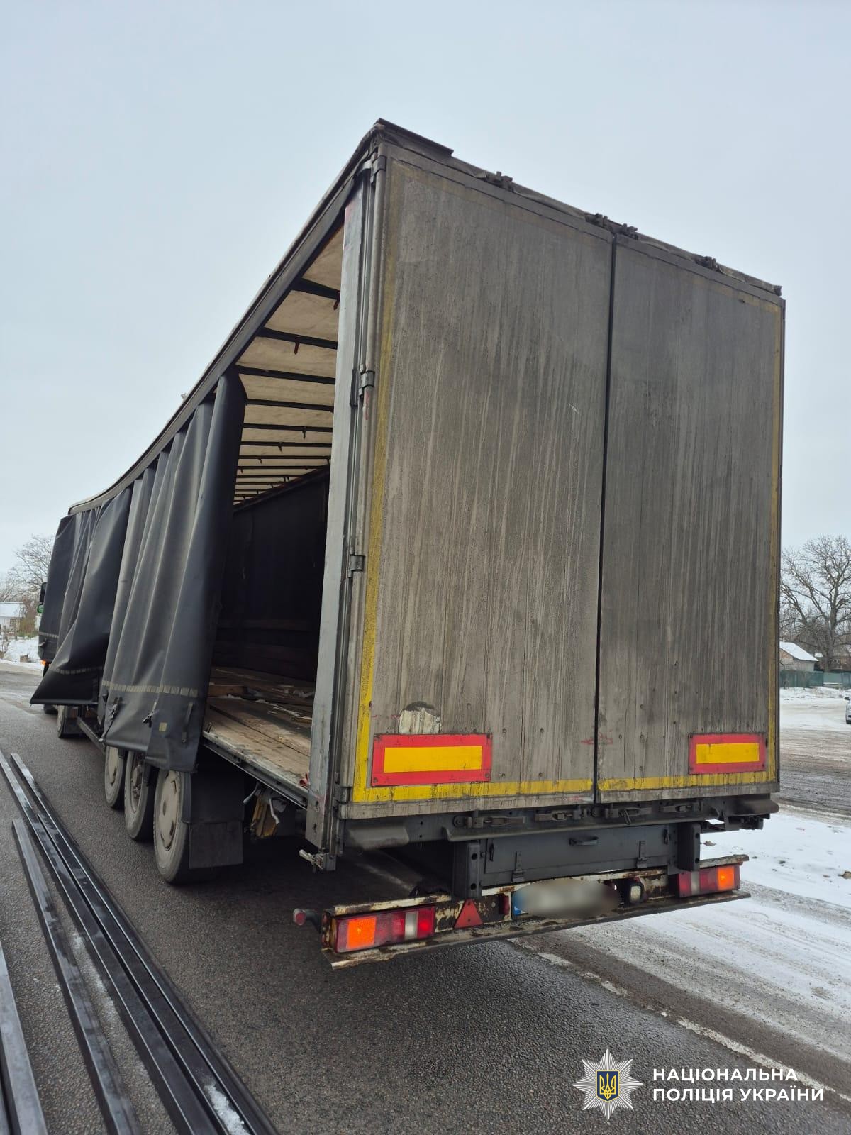 вантажівка на місці ДТП