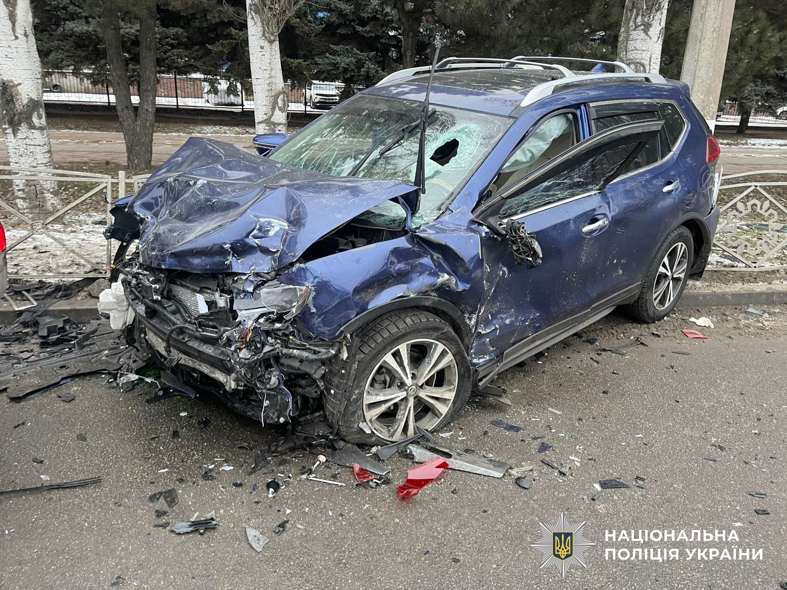Пошкоджений автомобіль на місці ДТП