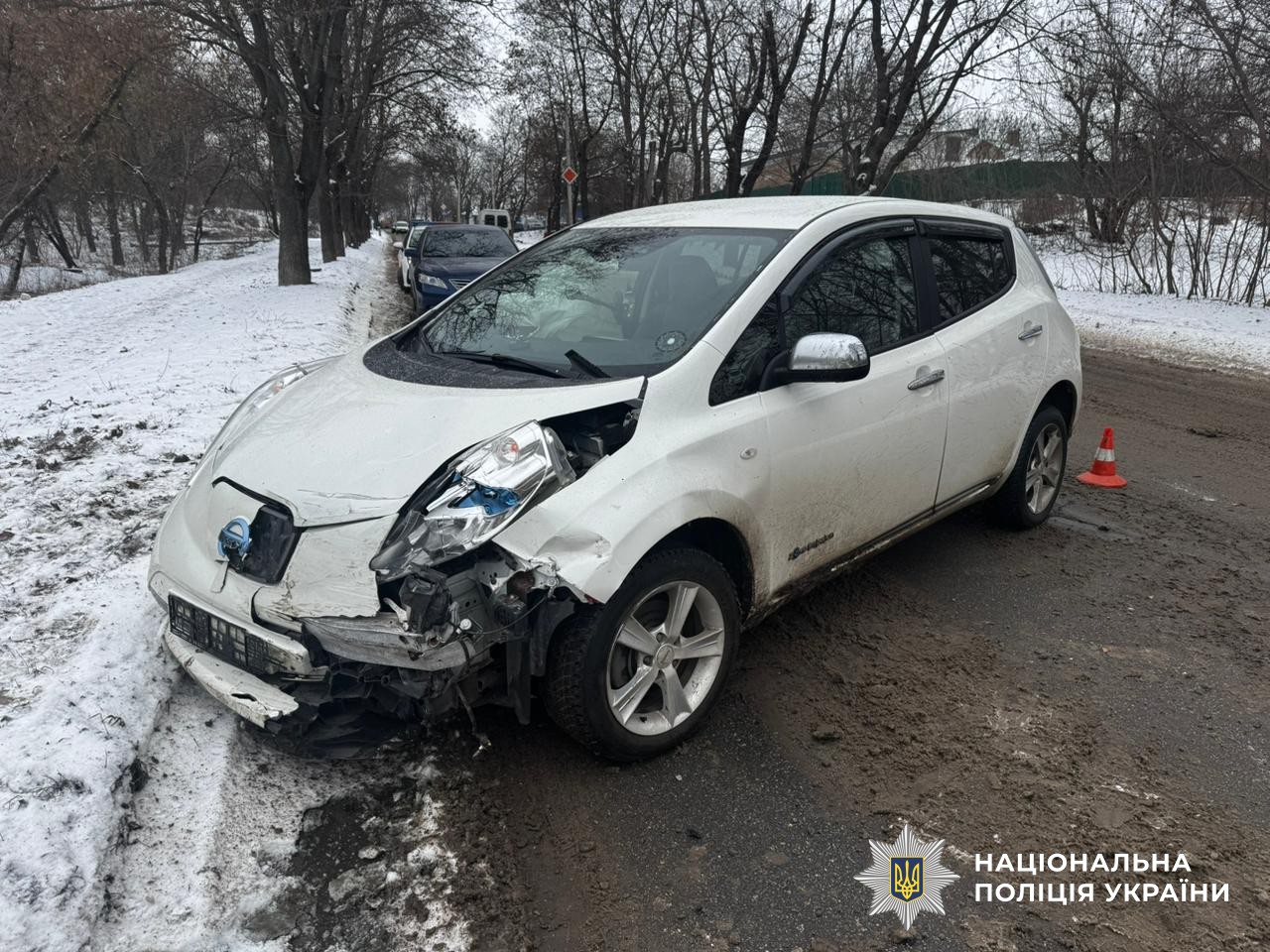 Пошкоджений автомобіль на місці ДТП