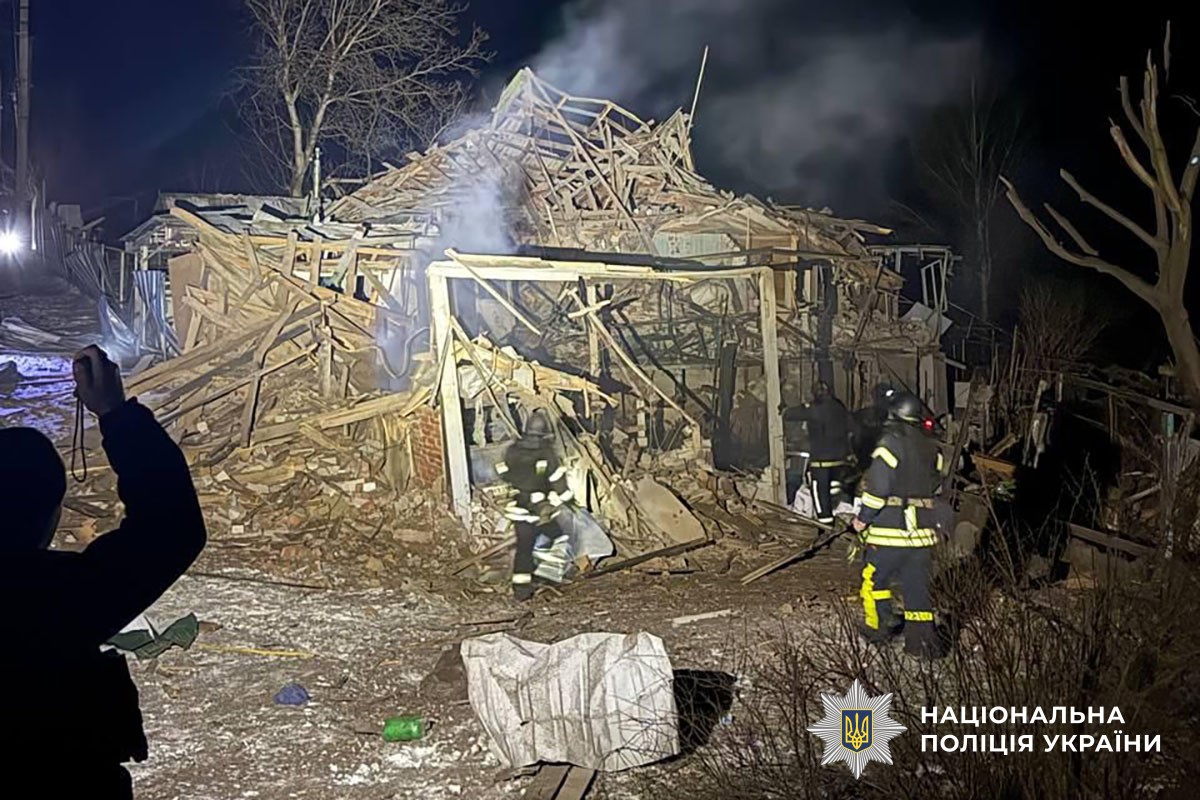 Зруйнований будинок