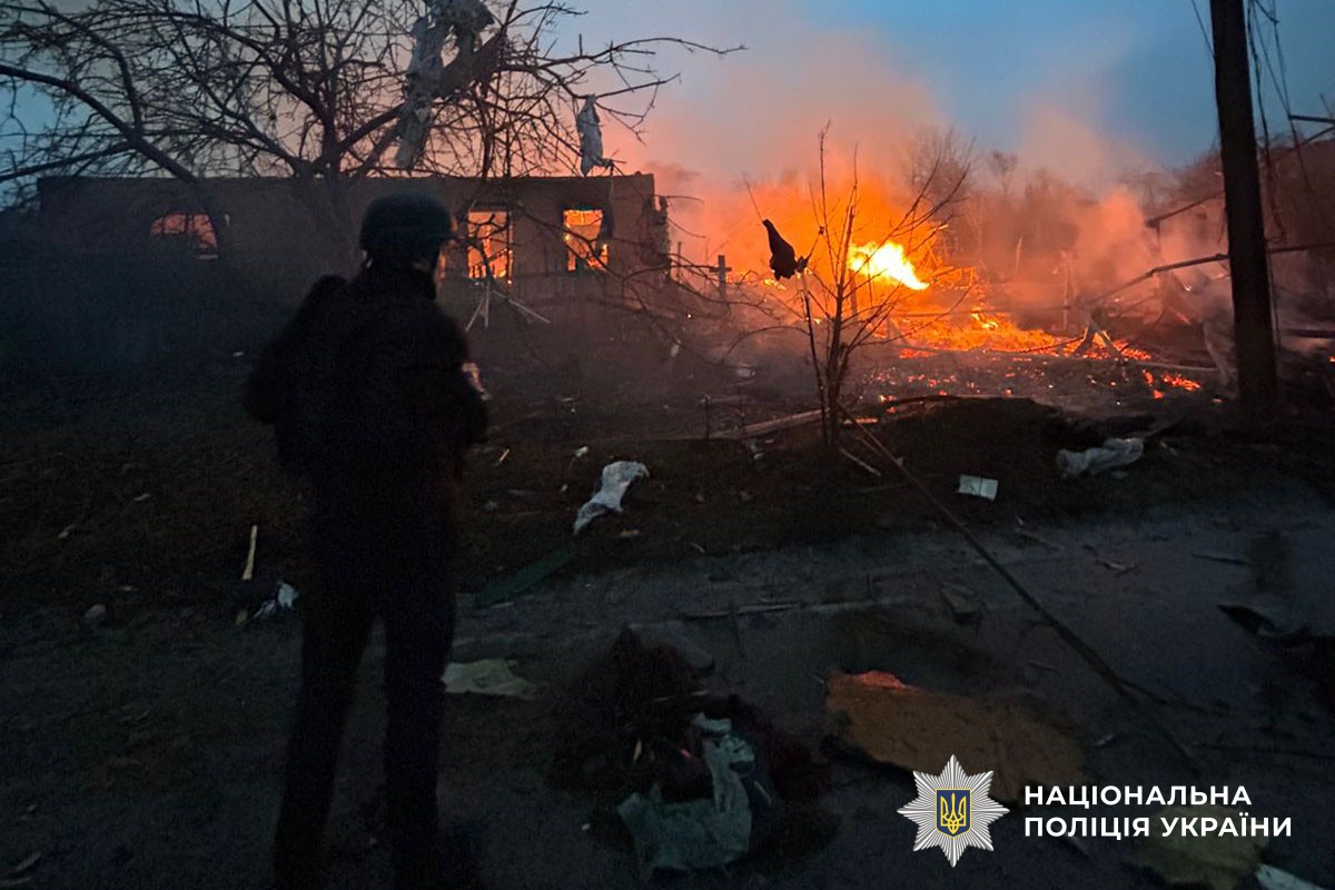 Пожежа після обстрілу